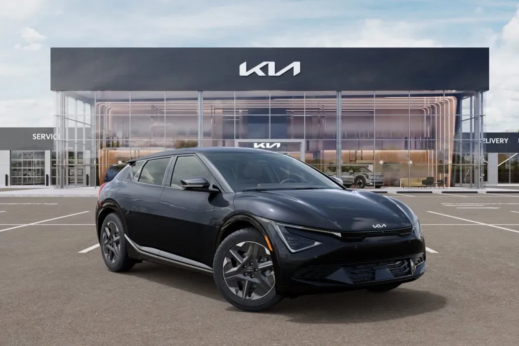 2025 Kia EV6 Light photo 1