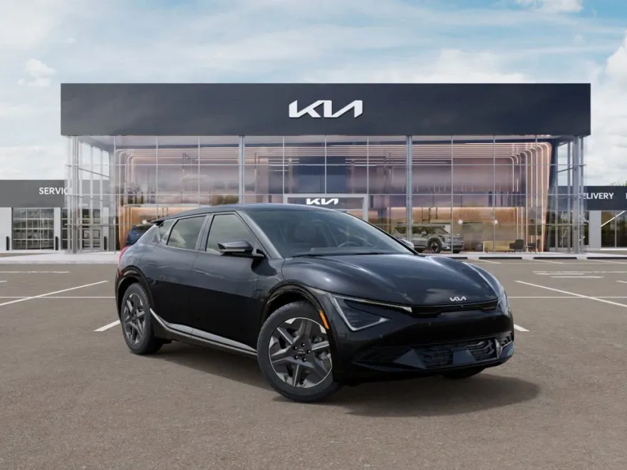 2025 Kia EV6 Light photo 1