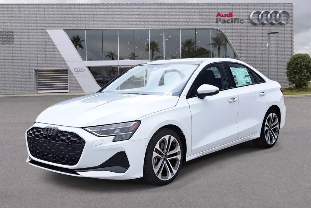 2025 Audi A3 2.0T Premium photo 1