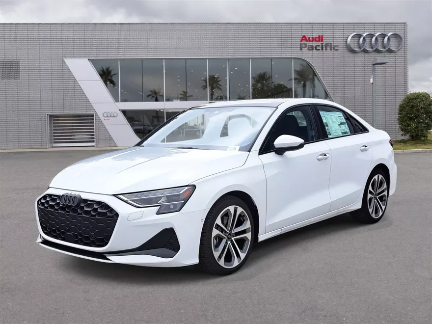 2025 Audi A3 2.0T Premium photo 1