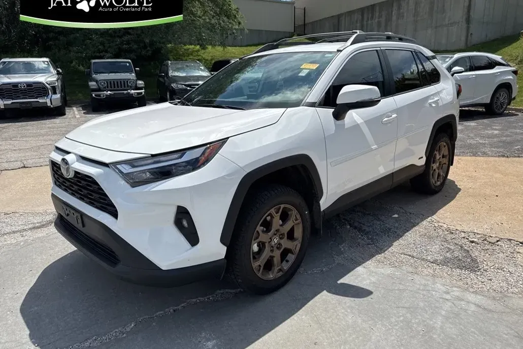 2023 Toyota RAV4 Hybrid photo 1