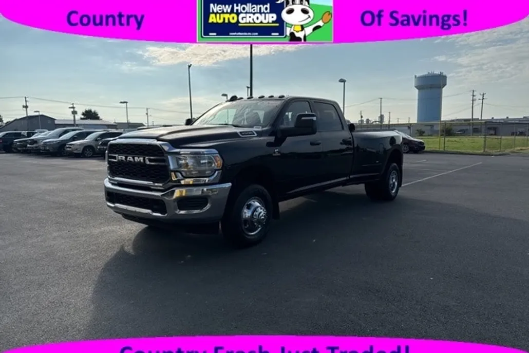2024 Ram 3500 Tradesman photo 1
