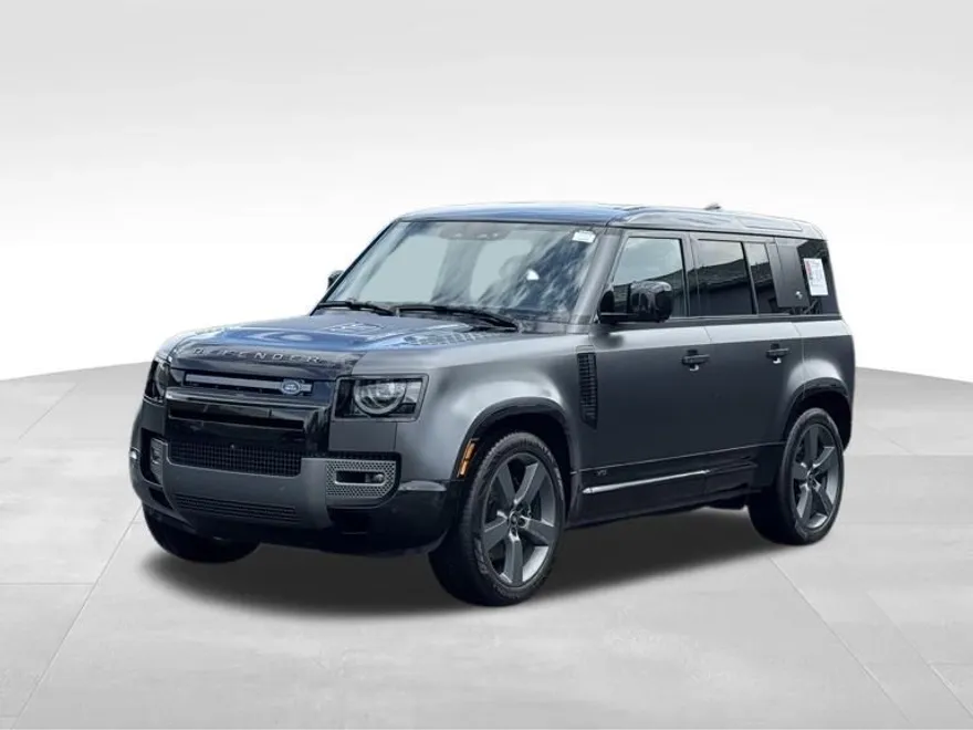 2023 Land Rover Defender 110 V8 photo 1