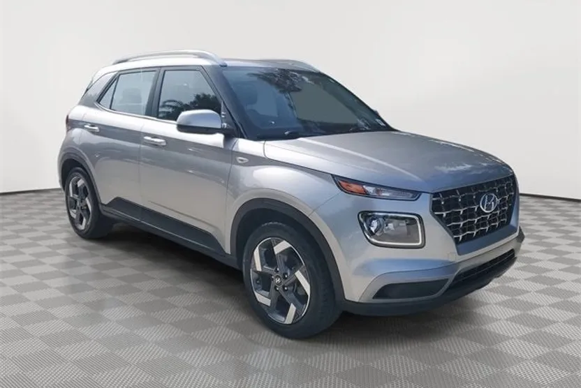 2023 Hyundai Venue SEL photo 1