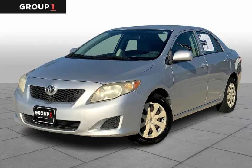 2009 Toyota Corolla LE photo 1