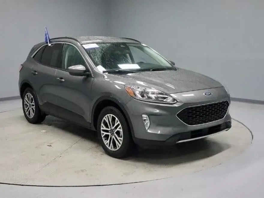 2022 Ford Escape SEL photo 1