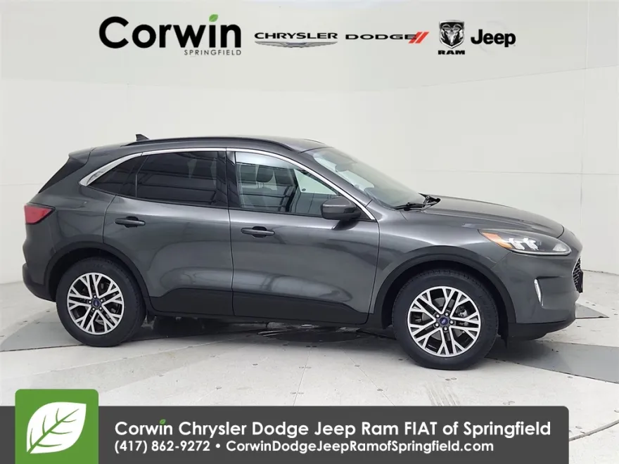 2020 Ford Escape SEL photo 1