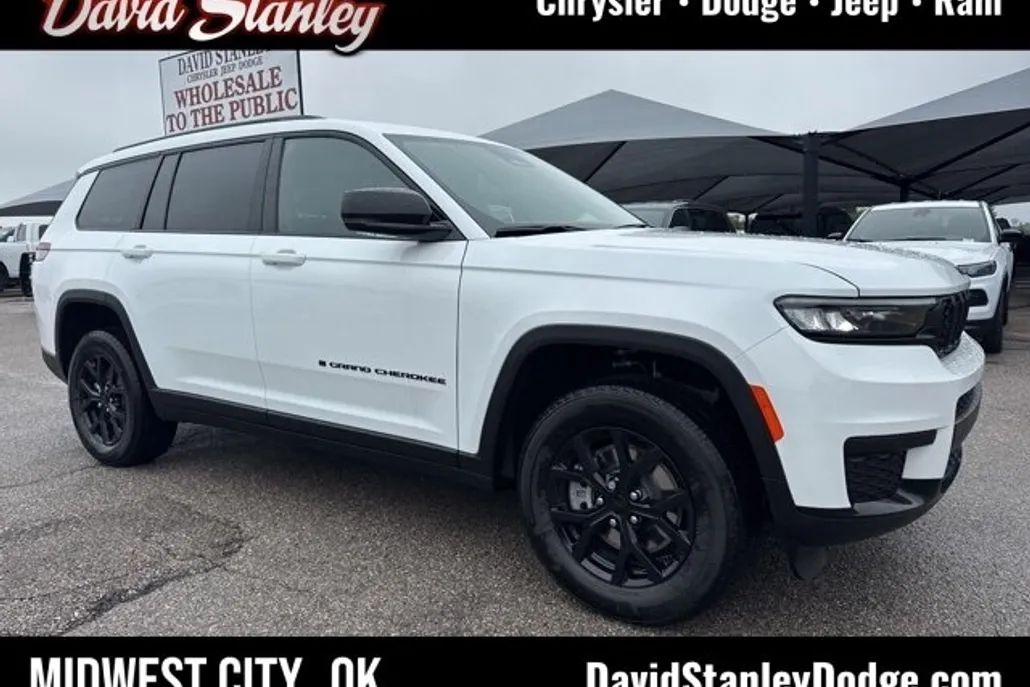 2025 Jeep Grand Cherokee Altitude photo 1
