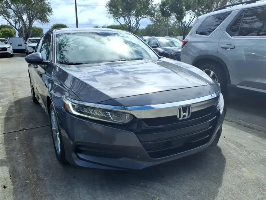 2019 Honda Accord LX photo 1