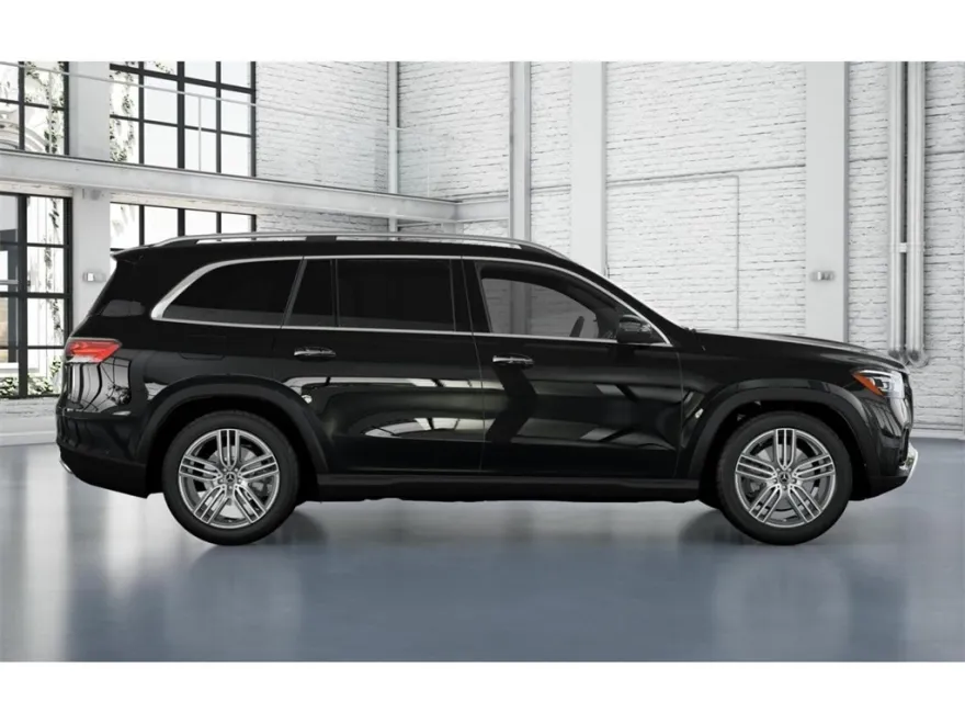 2026 Mercedes Benz GLS 450 4MATIC photo 1