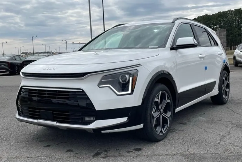 2025 Kia Niro EX Touring photo 1