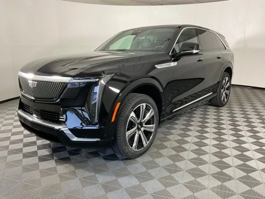 2025 Cadillac Escalade IQ Luxury photo 1