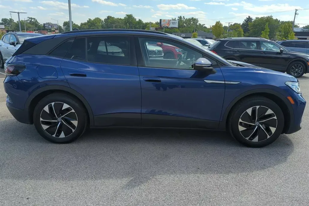 2022 Volkswagen ID.4 Pro S photo 1