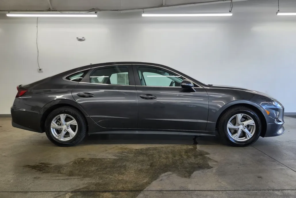 2023 Hyundai Sonata SE photo 1