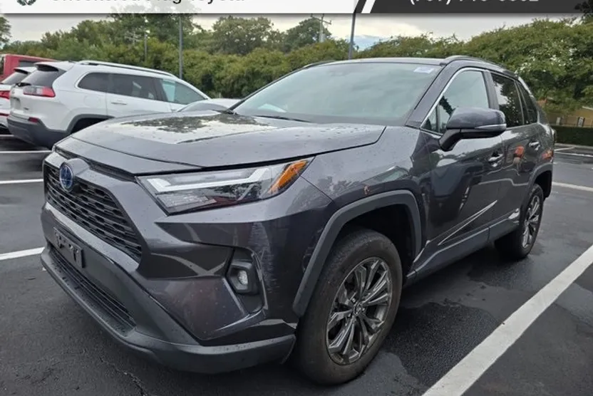 2022 Toyota RAV4 Hybrid XLE Premium photo 1