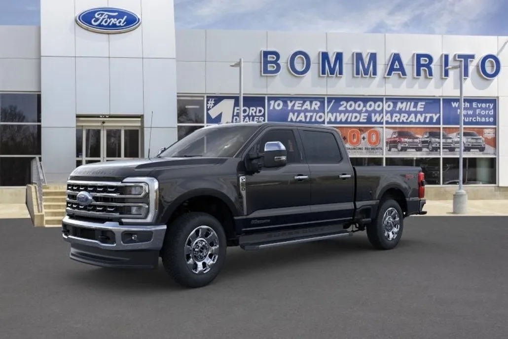 2025 Ford F-250 Lariat photo 1