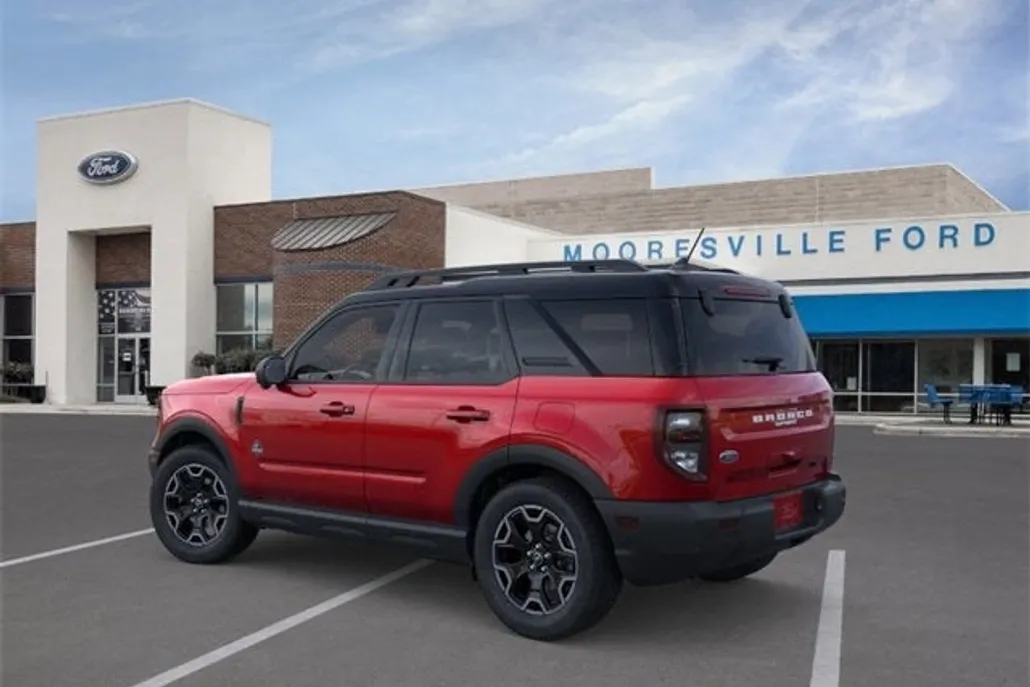 2025 Ford Bronco Sport Outer Banks photo 1