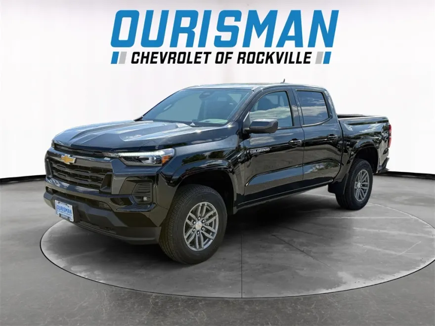 2026 Chevrolet Colorado LT photo 1
