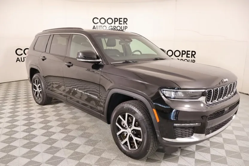 2024 Jeep Grand Cherokee Limited photo 1