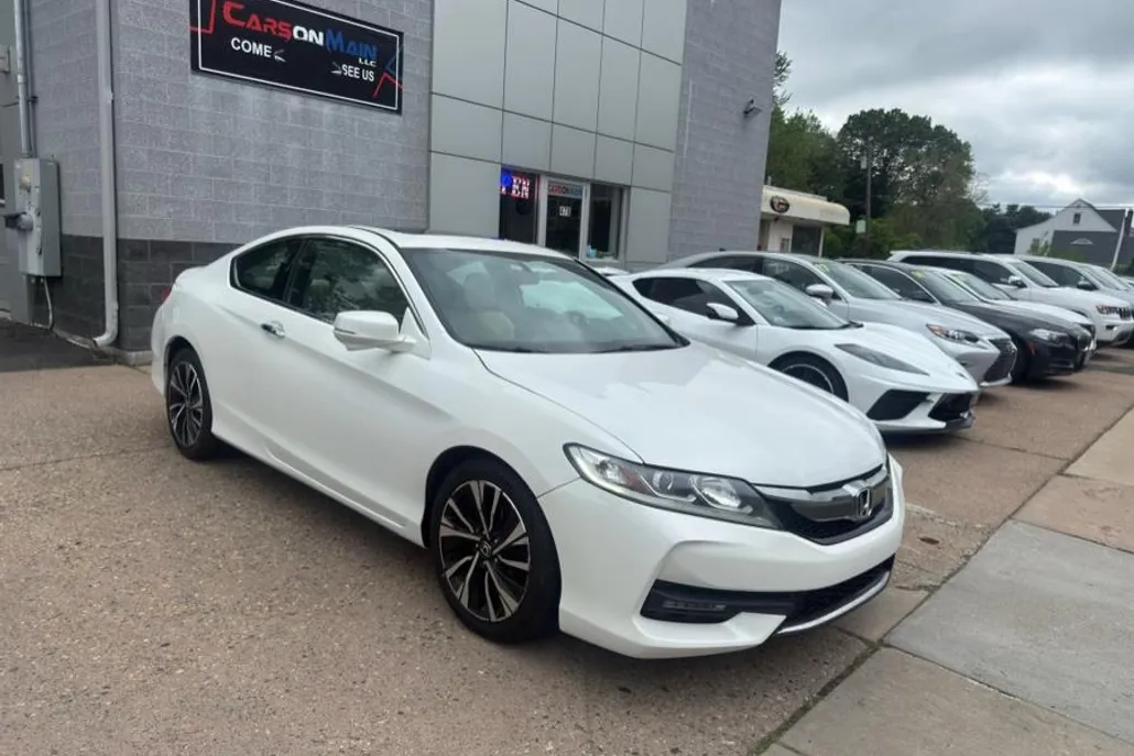 2017 Honda Accord EX-L photo 1