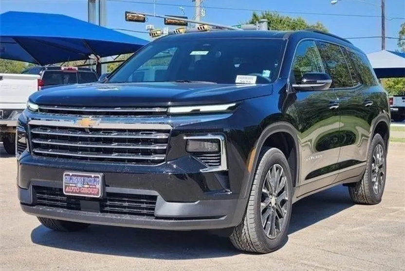 2026 Chevrolet Traverse photo 1