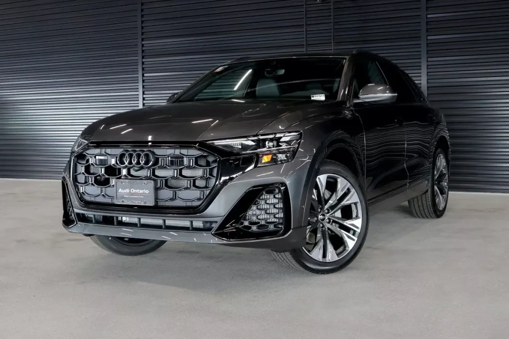 2025 Audi Q8 55 Premium Plus photo 1