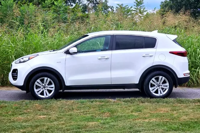 2019 Kia Sportage LX photo 1