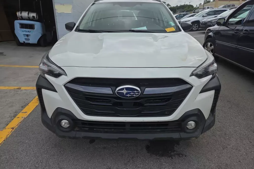 2024 Subaru Outback Base photo 1