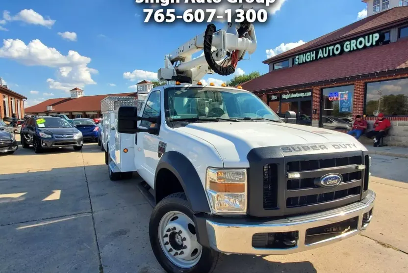 2009 Ford F-550 photo 1