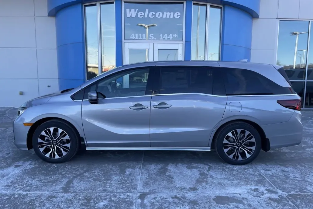 2025 Honda Odyssey Elite photo 1