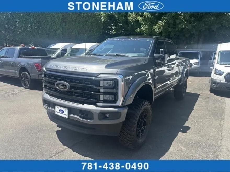 2024 Ford F-250 Lariat photo 1