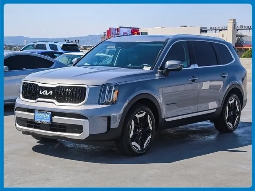 2023 Kia Telluride EX photo 1