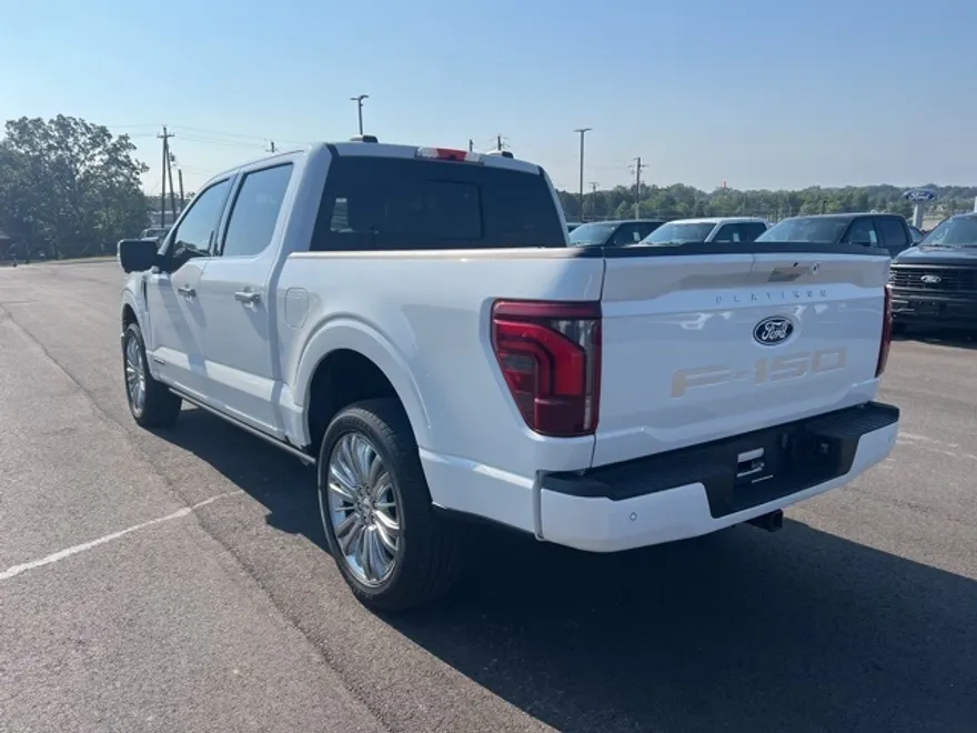 2024 Ford F-150 Platinum photo 1