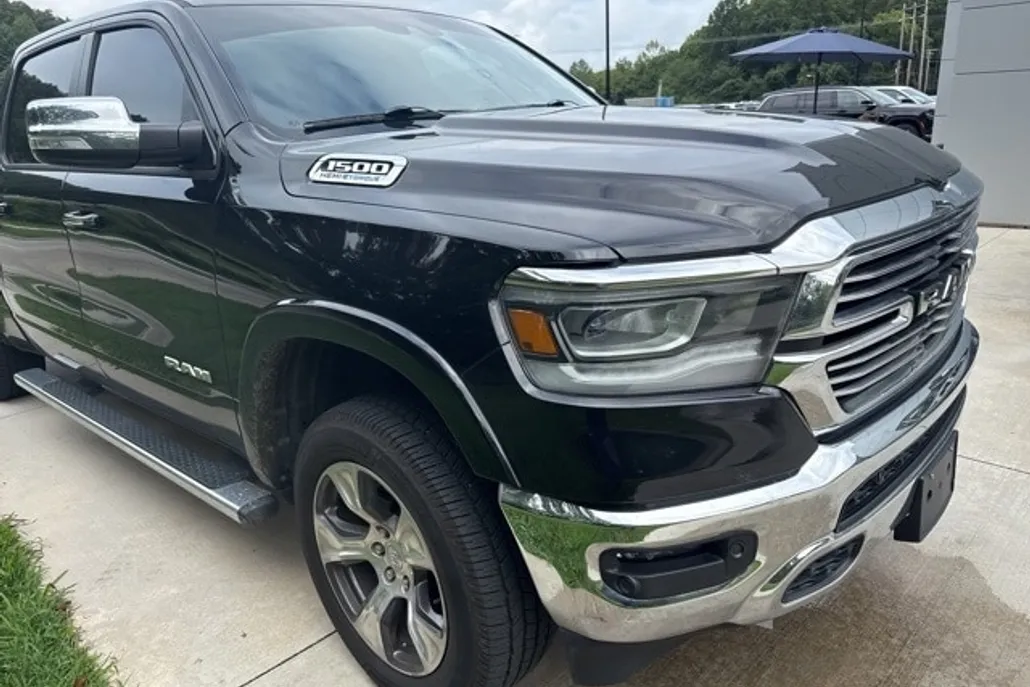 2022 Ram 1500 Laramie photo 1