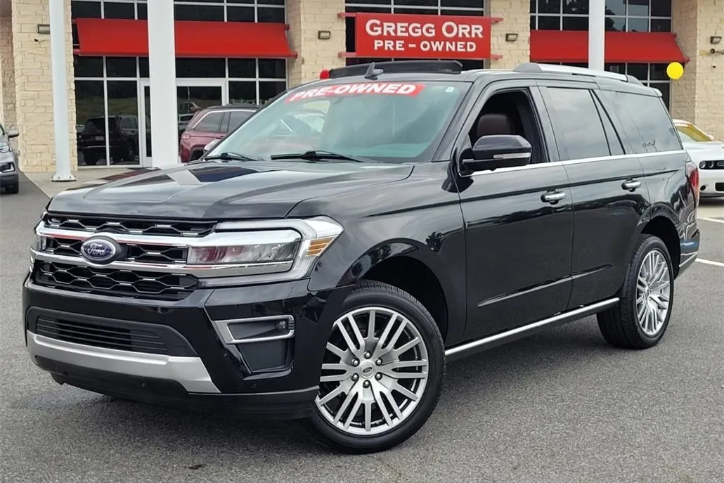 2024 Ford Expedition Limited photo 1