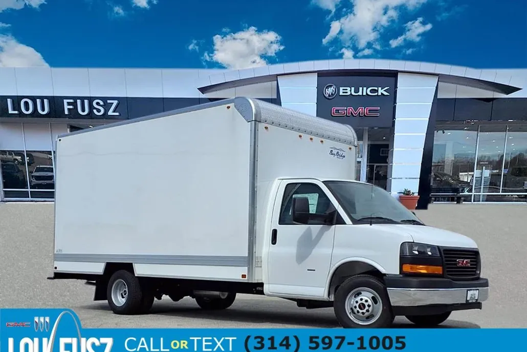 2025 Gmc Savana Cutaway 3500 photo 1