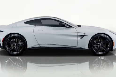 2025 Aston Martin Vantage AM6 photo 3