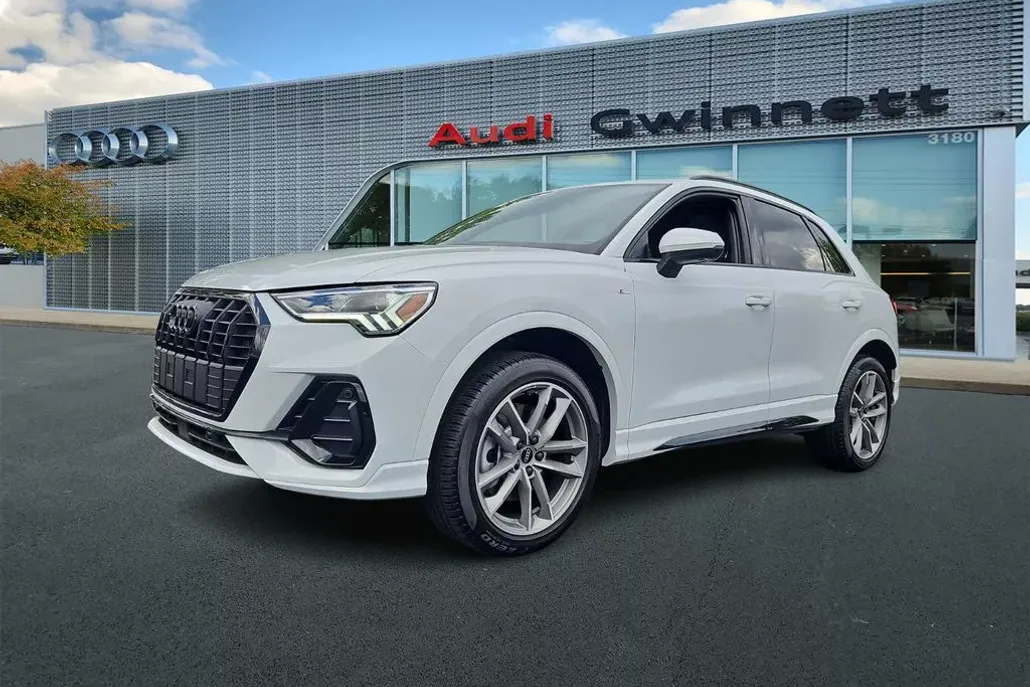 2024 Audi Q3 Premium Plus photo 1