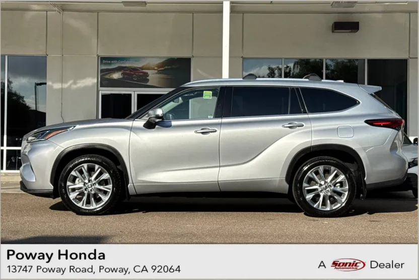 2023 Toyota Highlander Limited photo 1