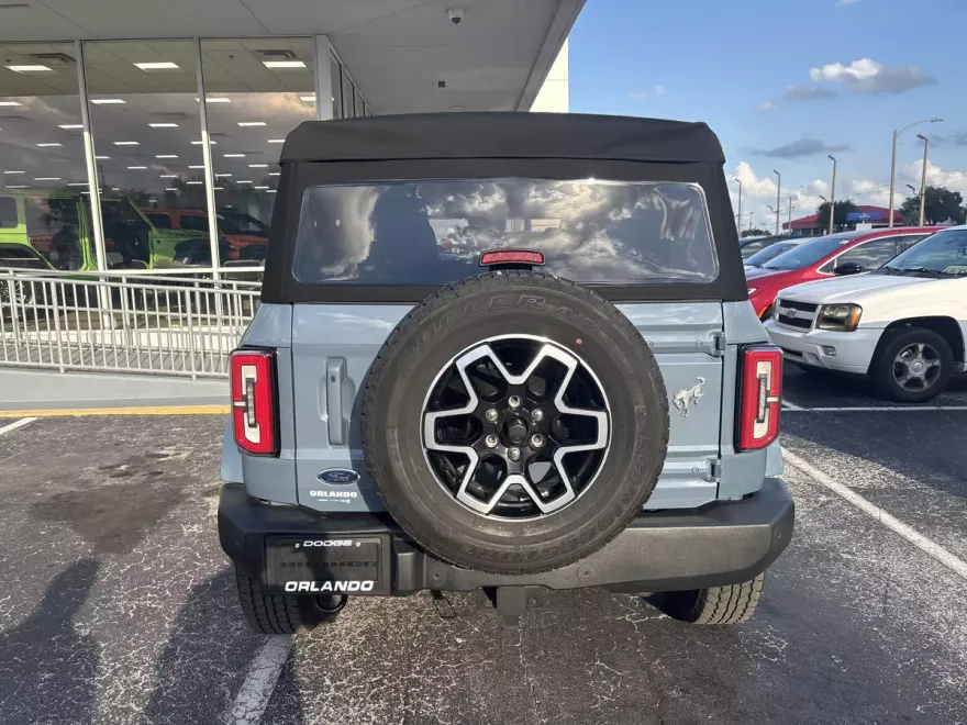 2024 Ford Bronco Outer Banks photo 1