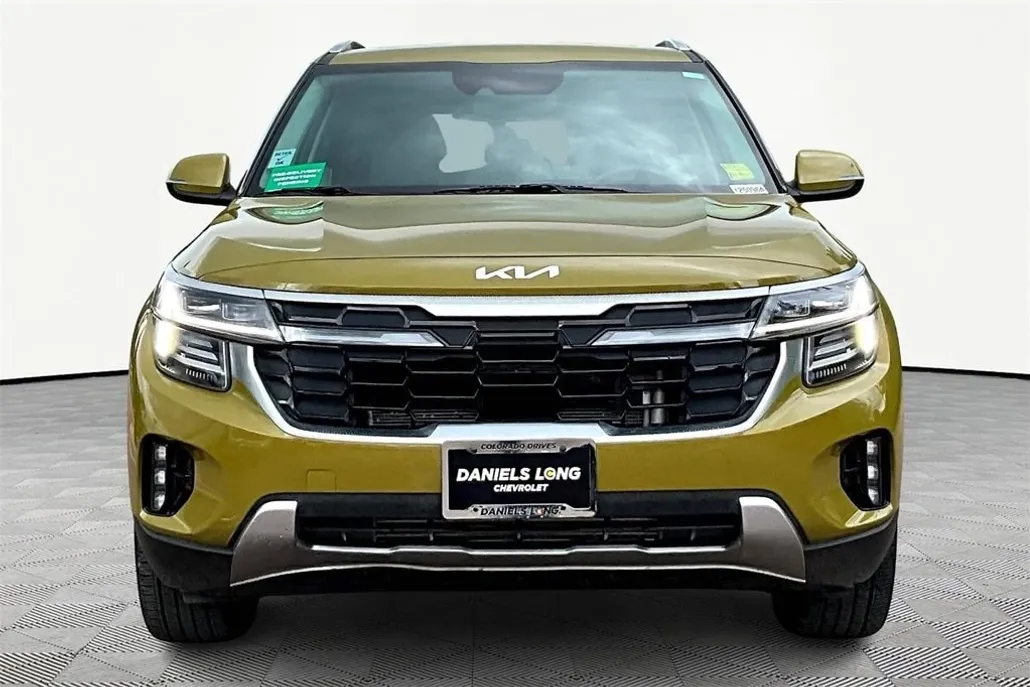 2024 Kia Seltos SX photo 1