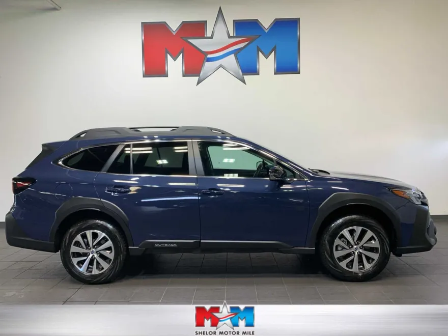 2025 Subaru Outback Premium photo 1