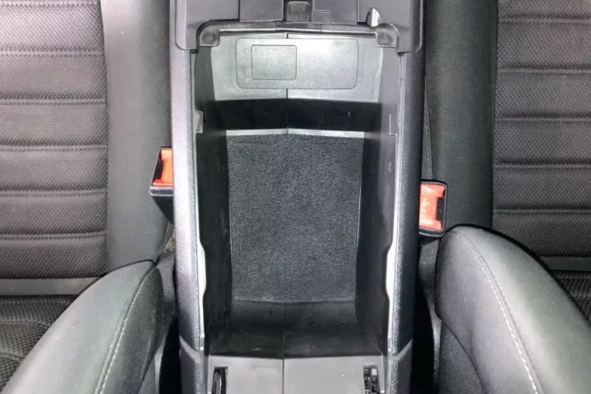 2020 Ford Fusion SE photo 1