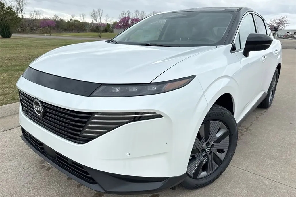2025 Nissan Murano SL photo 1