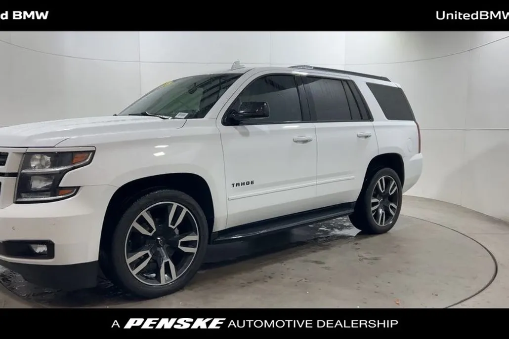 2018 Chevrolet Tahoe LT photo 1