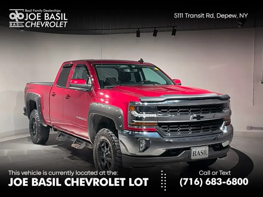 2018 Chevrolet Silverado 1500 LT photo 1