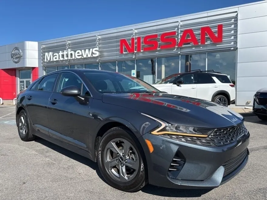 2023 Kia K5 LXS photo 1