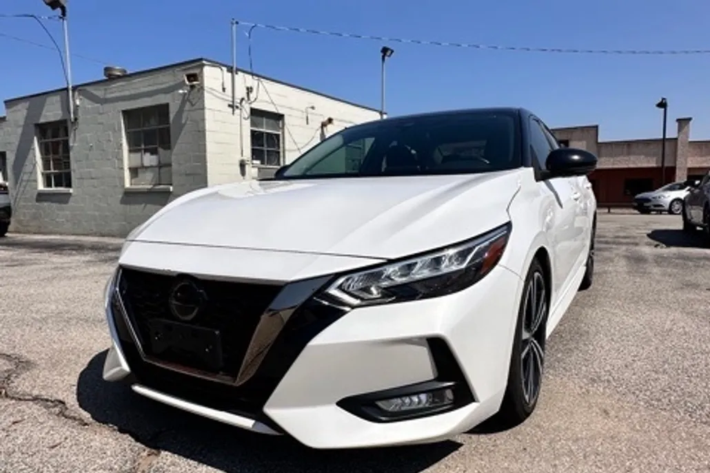 2020 Nissan Sentra SR photo 1