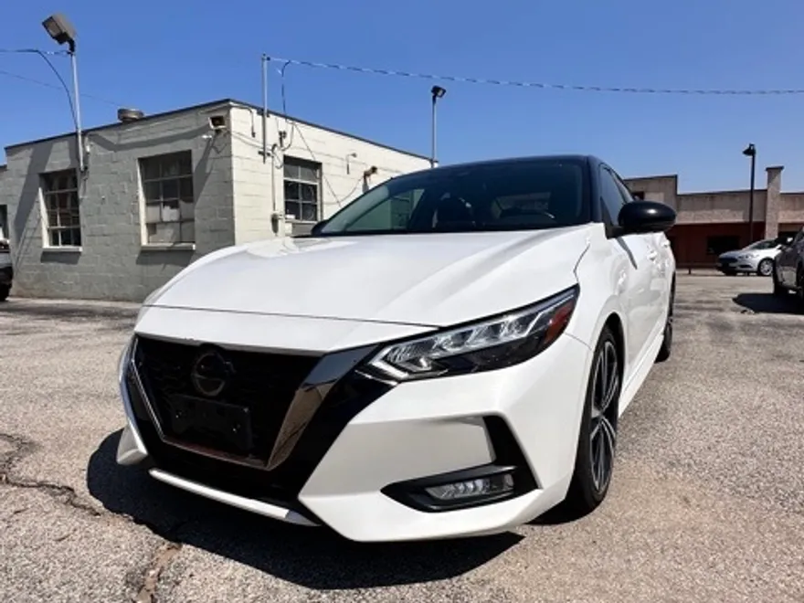 2020 Nissan Sentra SR photo 1