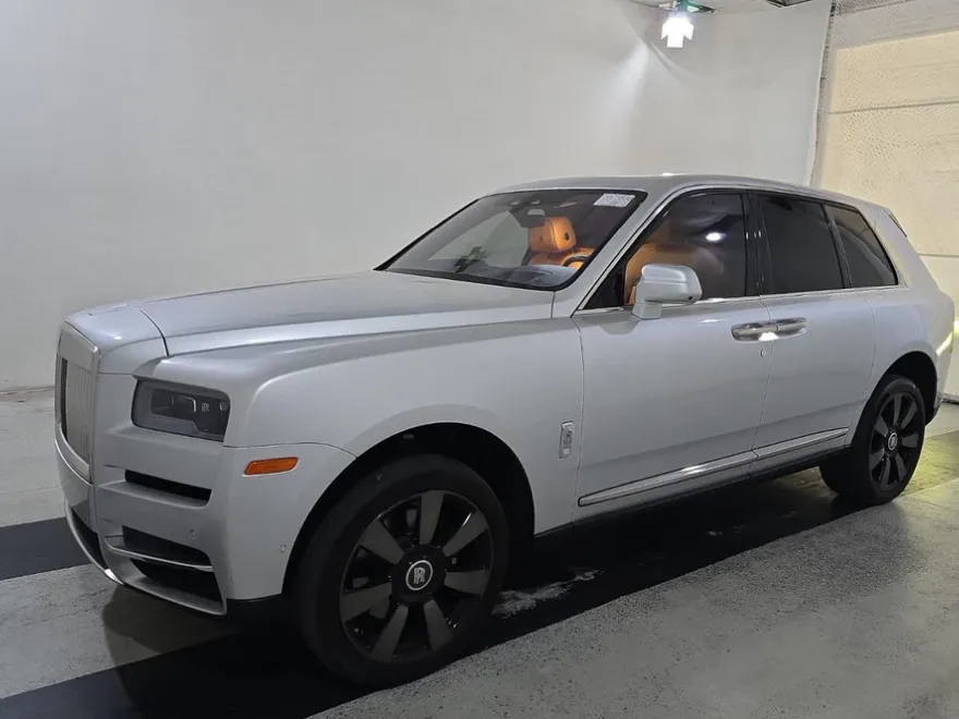2022 Rolls Royce Cullinan RR31 photo 1